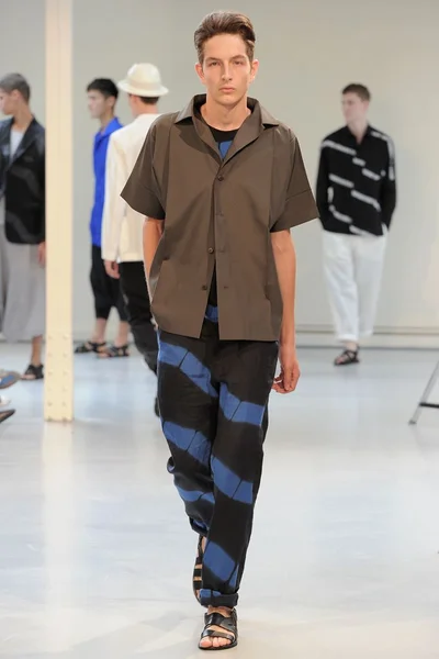 Look 5